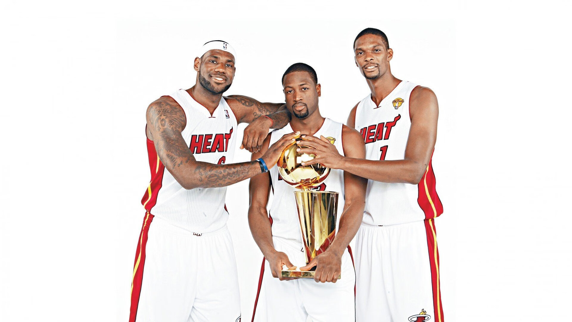 火箭举办“球迷写信日”，球员亲笔回信互动感人，火箭队发言