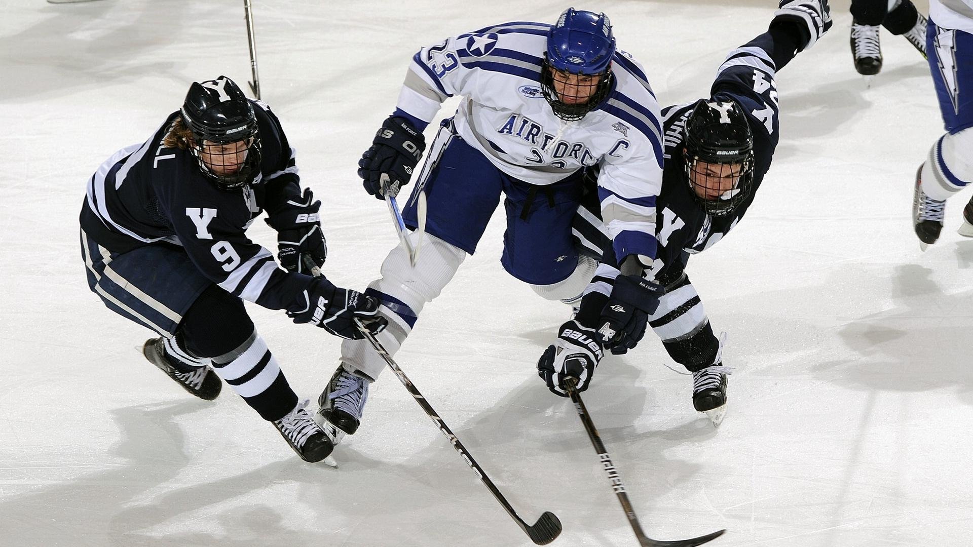 磨刀霍霍:比赛进行得如火如荼,胜负难以预料,磨刀霍霍的释义